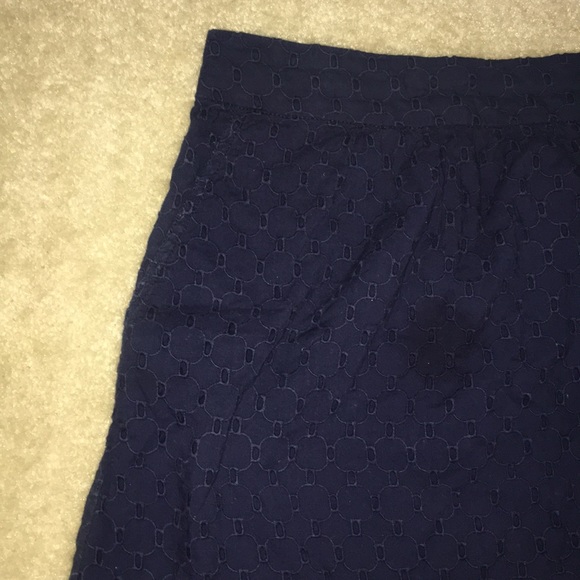 🎉Navy Eyelet Skirt With Pockets - Picture 2 of 2